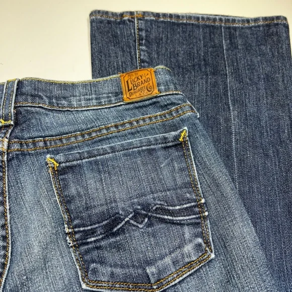 Lucky Brand ZOE Jeans Flair Leg Low Rise 4/27 - Picture 2 of 8